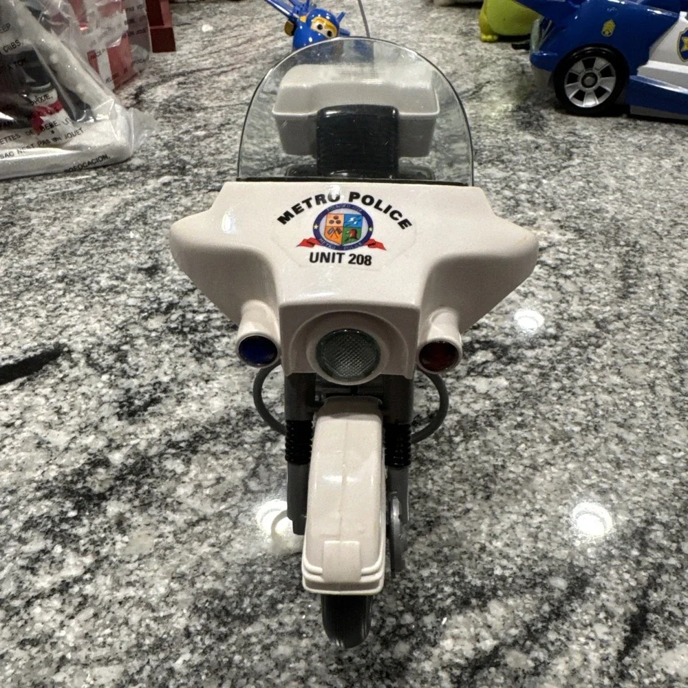 1960s Metro Police Unit 208 Plastic Motorcycle Figurine Original Stickers‎